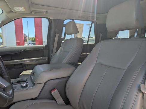 Used 2021 Ford Expedition XLT AWD/4WD image 7