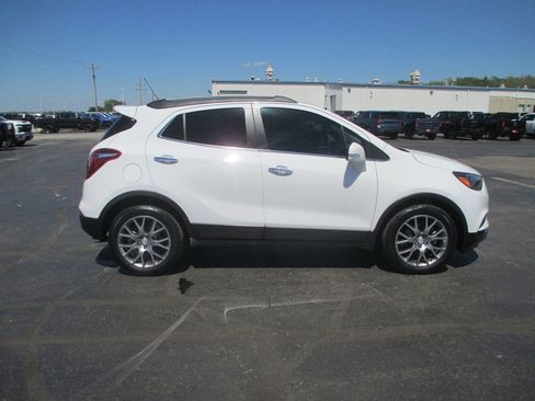 Used 2018 Buick Encore Sport Touring image 5