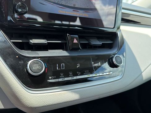 Used 2024 Toyota Corolla LE FWD image 25