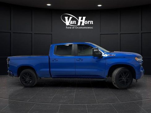 Used 2022 Chevrolet Silverado 1500 RST image 2