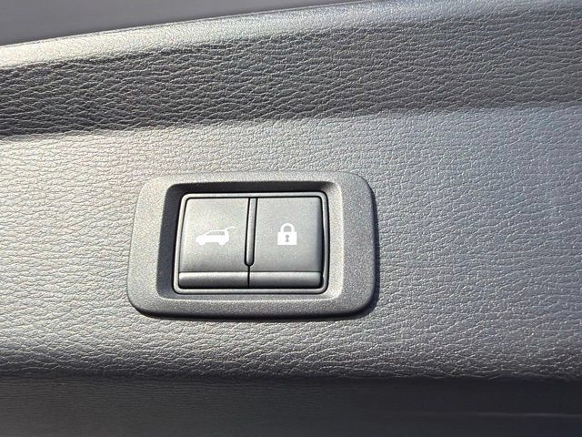 Used 2024 Mitsubishi Outlander SEL FWD image 15