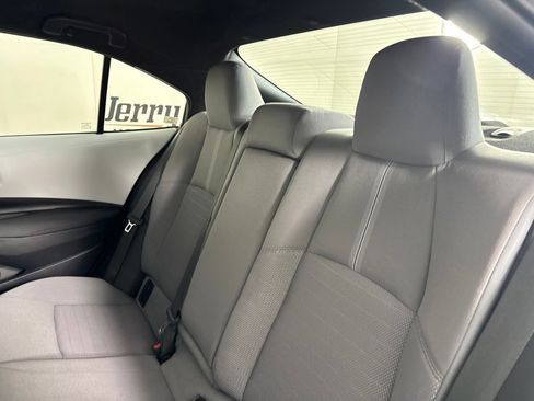 Used 2024 Toyota Corolla SE FWD image 24