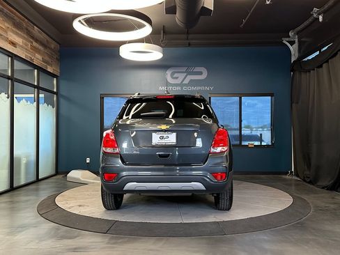 Used 2018 Chevrolet Trax LT w/ Driver Confidence Package AWD/4WD image 4