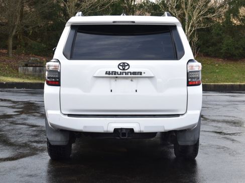 Used 2016 Toyota 4Runner SR5 image 31