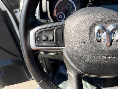 Used 2024 RAM 2500 Big Horn AWD/4WD image 37