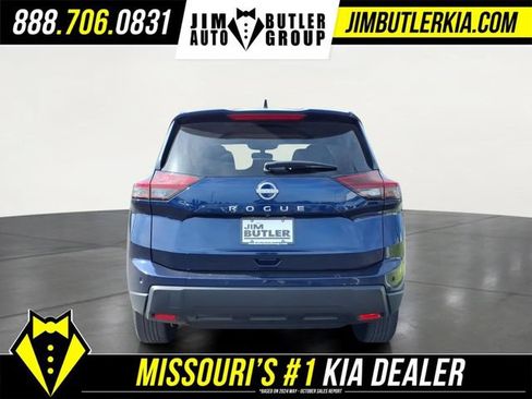 Used 2025 Nissan Rogue SV FWD image 22