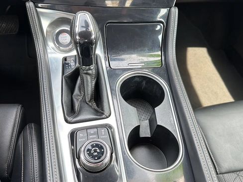 Used 2018 Nissan Maxima Platinum FWD image 18