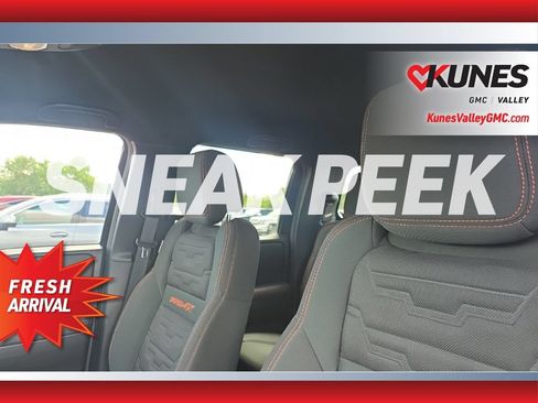 Used 2023 Nissan Frontier PRO-4X w/ Pro Convenience Package AWD/4WD image 6