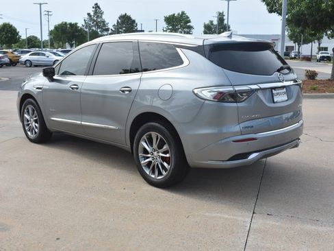Used 2023 Buick Enclave Avenir w/ Avenir Technology Package FWD image 9