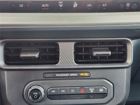 Used 2025 Ford Maverick XL FWD image 25