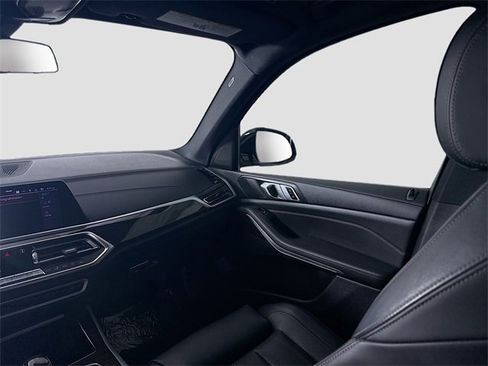 Used 2019 BMW X5 xDrive40i w/ Convenience Package image 24