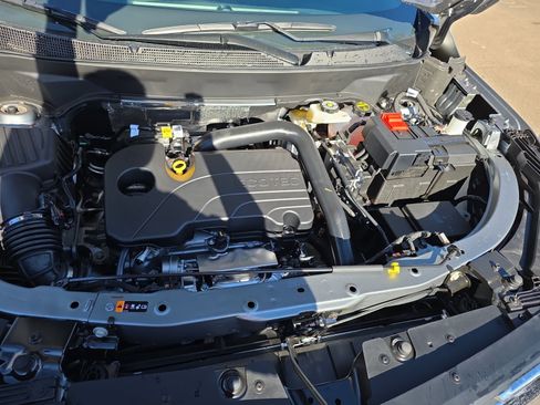 New 2026 Chevrolet Equinox LT w/ Convenience Package II image 27