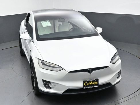 Used 2021 Tesla Model X Long Range image 48