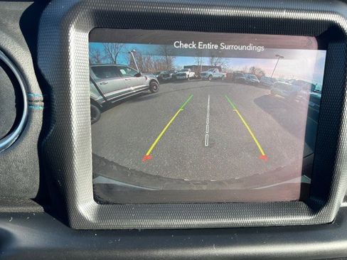 Used 2021 Jeep Wrangler Unlimited Rubicon 4xe w/ Cold Weather Group image 13