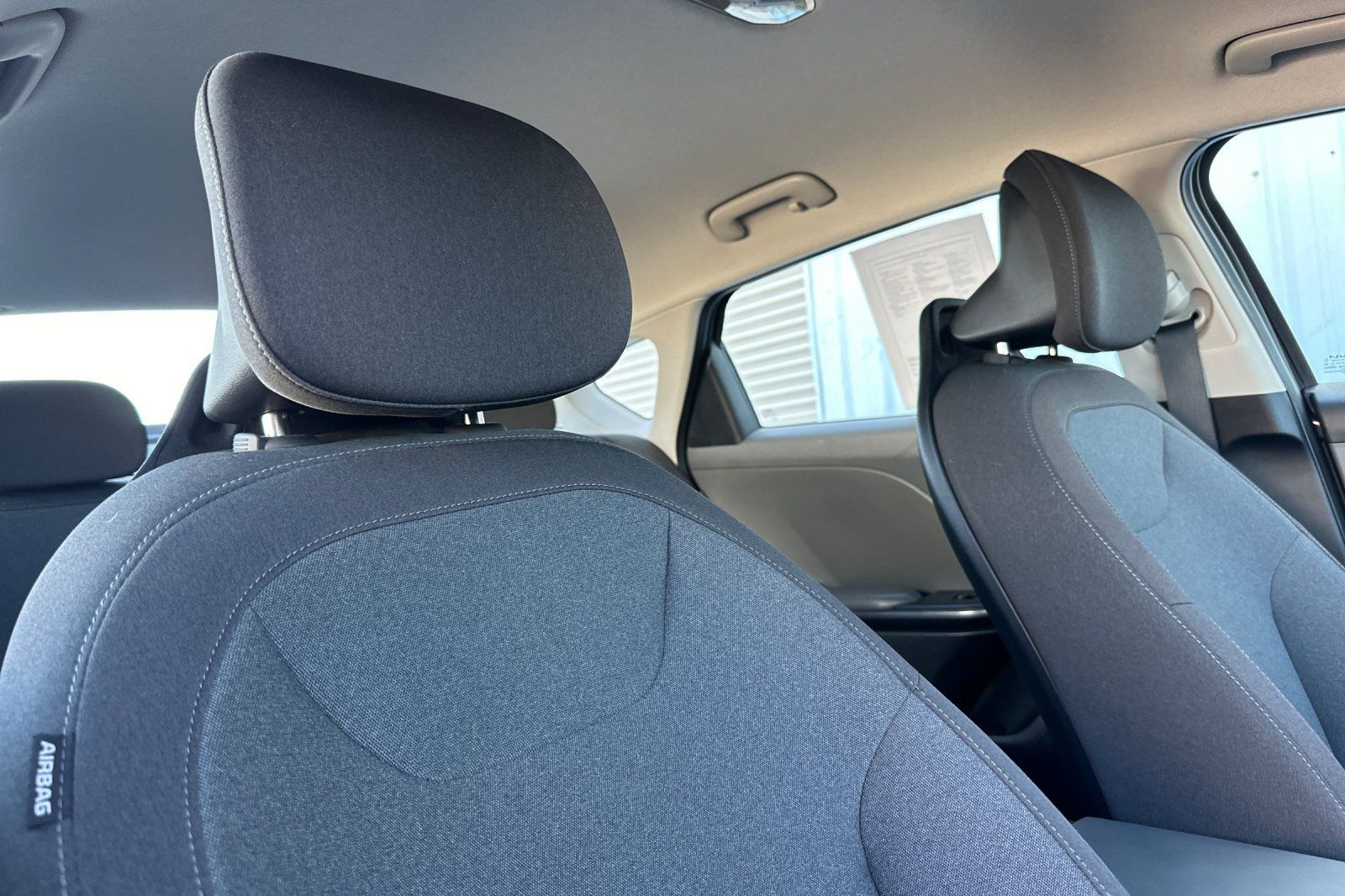 Used 2025 Kia K4 FWD image 17
