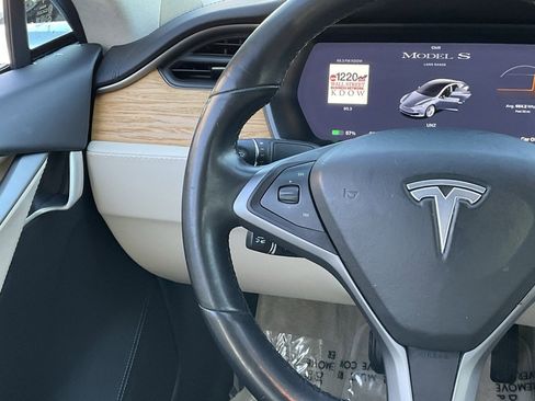 Used 2019 Tesla Model S Long Range image 39