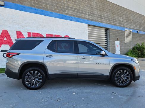 Used 2023 Chevrolet Traverse RS FWD image 8