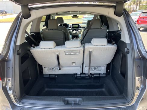 Certified 2023 Honda Odyssey Touring image 37