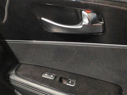 Used 2016 Kia Sorento EX image 7