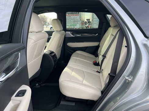 New 2026 Cadillac XT5 Sportv w/ LPO, Floor Liner Package image 22