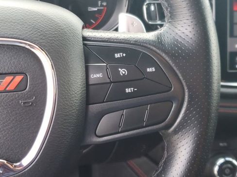 Used 2025 Dodge Durango GT RWD image 23