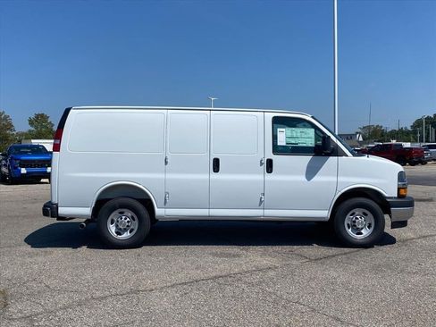 New 2025 Chevrolet Express 2500 w/ Driver Convenience Package RWD image 2