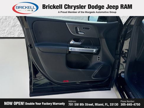 Used 2021 Mercedes-Benz GLB 250 w/ Premium Package image 22