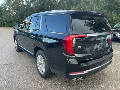 Used 2026 GMC Yukon Denali w/ Sun & Power Step Package RWD image 4
