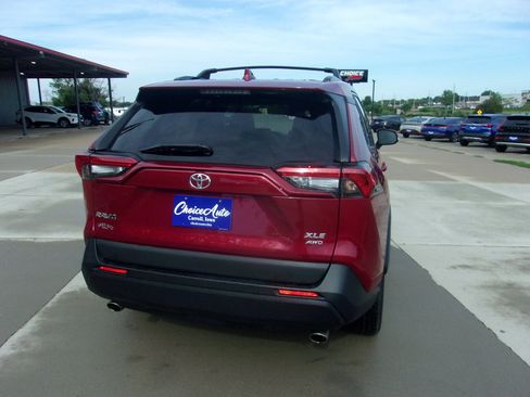 Used 2021 Toyota RAV4 XLE Premium AWD/4WD image 3