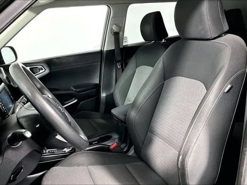 Used 2020 Kia Soul S FWD image 25