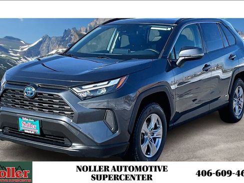 Used 2022 Toyota RAV4 XLE w/ Convenience Package image 1