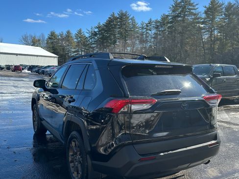 Used 2023 Toyota RAV4 AWD Hybrid image 7