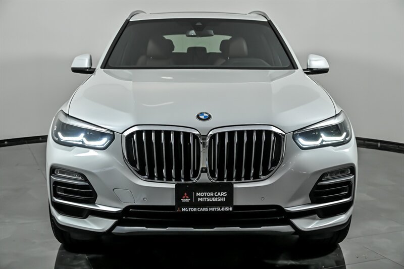 Used 2021 BMW X5 xDrive40i w/ Convenience Package AWD/4WD image 4