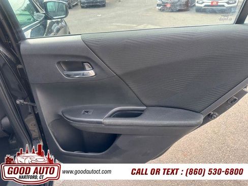 Used 2017 Honda Accord LX image 8