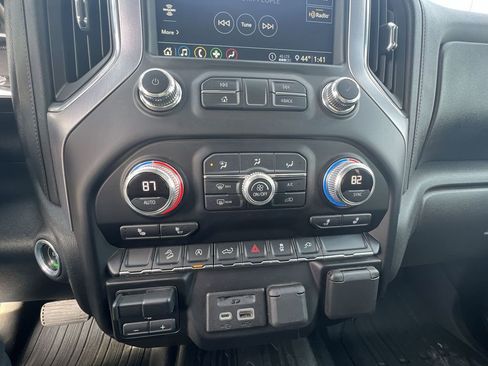 Certified 2020 GMC Sierra 1500 SLT w/ X31 Off-Road Package image 11