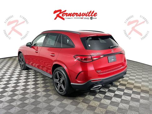 Used 2025 Mercedes-Benz GLC 300 4MATIC image 5