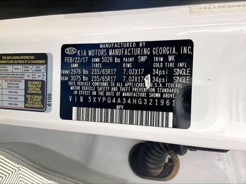 Used 2017 Kia Sorento LX w/ LX Convenience Package image 43