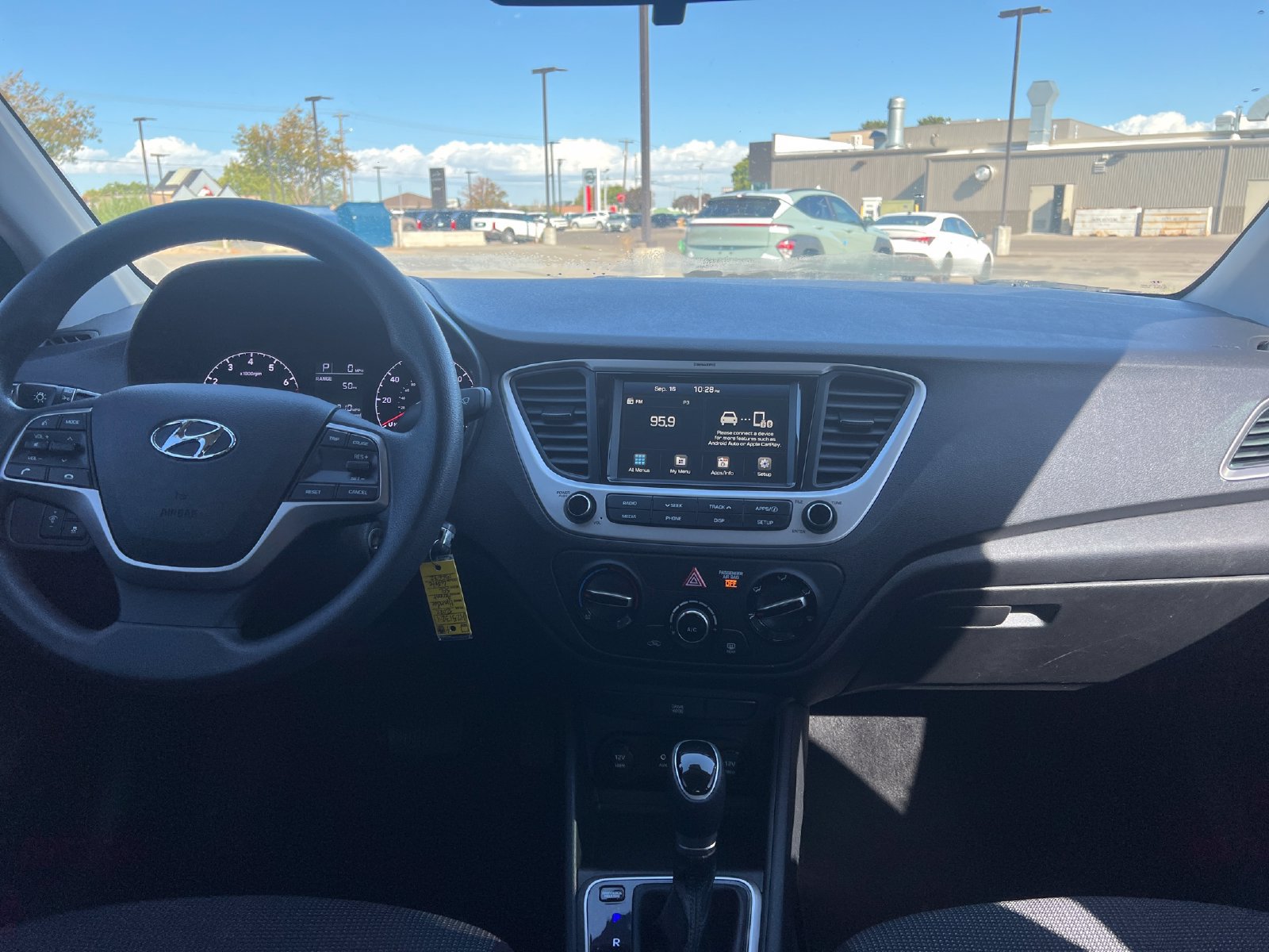 Used 2022 Hyundai Accent SEL w/ Cargo Package FWD image 20