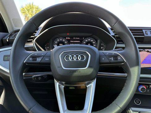 Certified 2025 Audi Q3 2.0T Premium AWD/4WD image 28