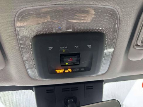 Used 2024 Toyota Prius LE image 29