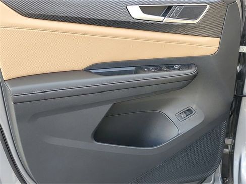 New 2026 Volkswagen Atlas Cross Sport SEL R-Line image 16