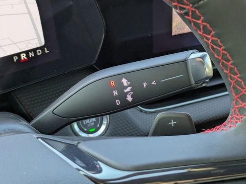 New 2026 Chevrolet Equinox RS w/ Convenience Package III image 25