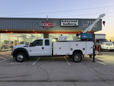 Used 2013 Ford F550 4x4 SuperCab Super Duty w/ Payload Upgrade Pkg image 15