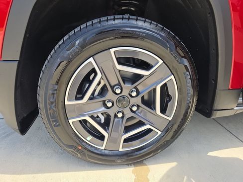 New 2026 Jeep Cherokee Laredo AWD/4WD image 12