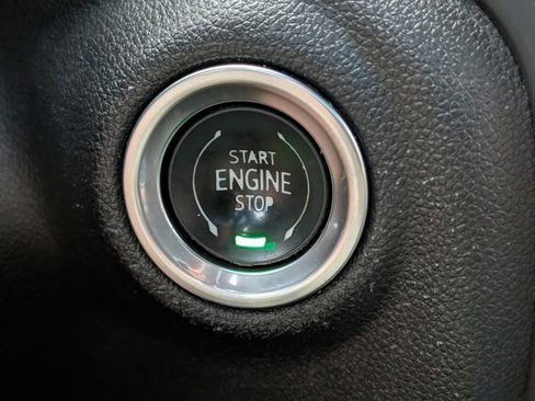 Used 2019 GMC Sierra 1500 AT4 w/ AT4 Premium Package image 28