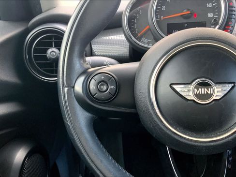 Used 2015 MINI Cooper 4-Door Hardtop FWD image 24