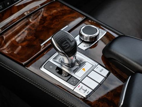 Used 2014 Mercedes-Benz SL 550 image 22