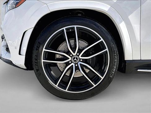Used 2023 Mercedes-Benz GLS 580 GLS 580 image 10