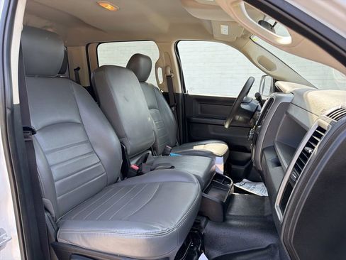 Used 2015 RAM 5500 Tradesman w/ Ambulance Prep Group RWD image 21
