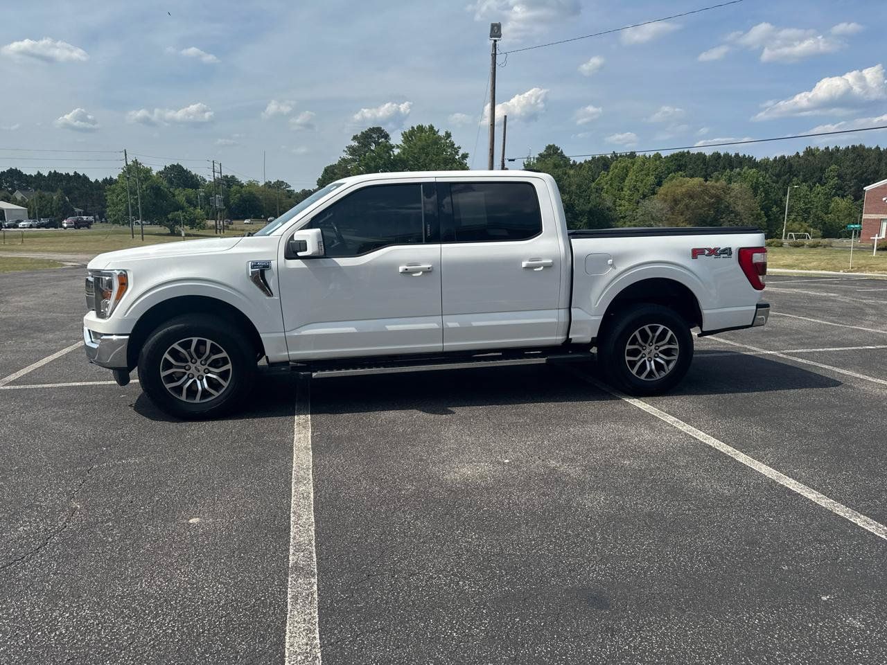 Used 2021 Ford F150 Lariat w/ Trailer Tow Package AWD/4WD image 11